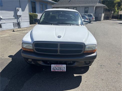 Used 2002 Dodge Dakota 2WD Club Cab image 2