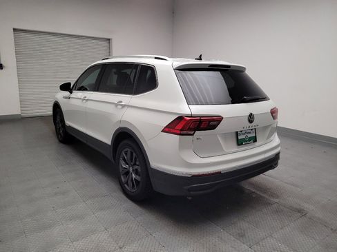 Used 2023 Volkswagen Tiguan SE w/ Panoramic Sunroof Package FWD image 5