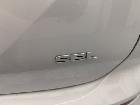 Used 2023 Mitsubishi Outlander SEL FWD image 9