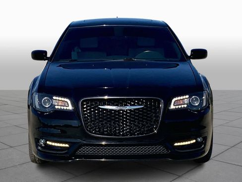 Used 2019 Chrysler 300 S w/ S Model Appearance Package image 3