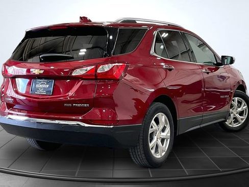 Used 2021 Chevrolet Equinox Premier image 2