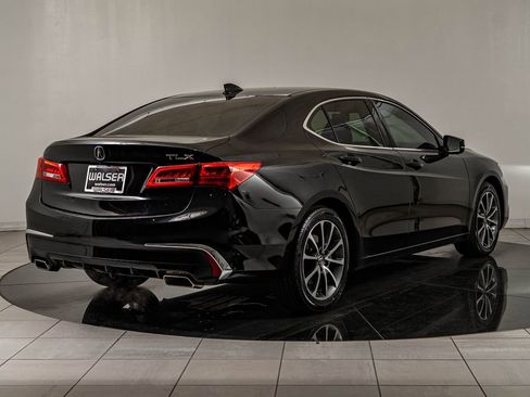 Used 2018 Acura TLX V6 FWD image 5