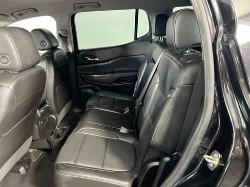 Used 2023 GMC Acadia SLT image 32