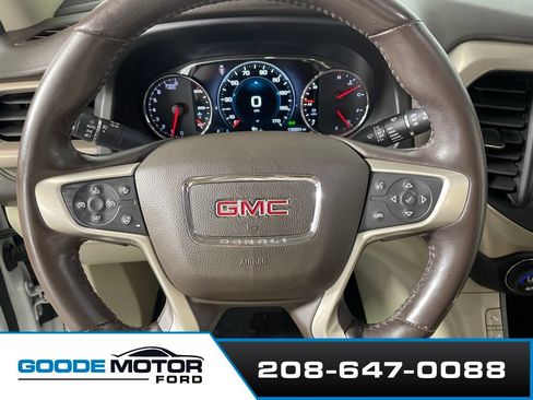 Used 2017 GMC Acadia Denali w/ Technology Package AWD/4WD image 14