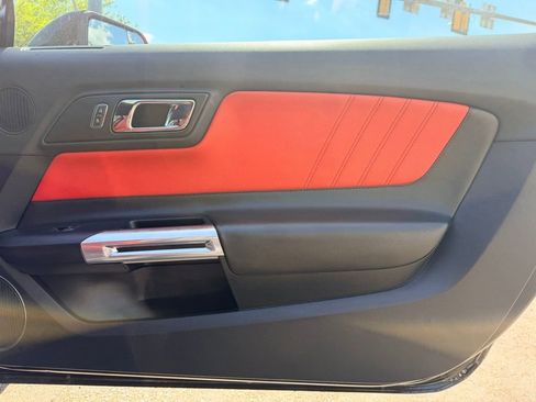 Used 2015 Ford Mustang GT Premium RWD image 17