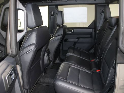 New 2025 Ford Bronco Outer Banks image 25