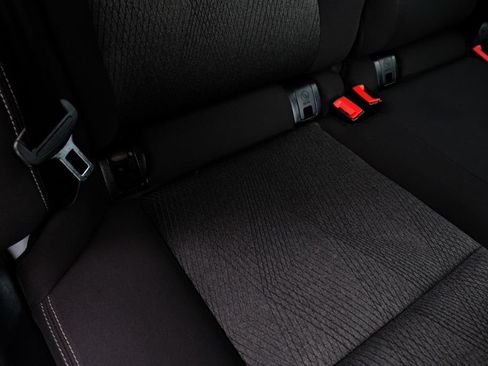 Used 2025 Nissan Rogue SV AWD/4WD image 37