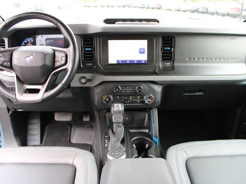 Used 2023 Ford Bronco Black Diamond w/ Sasquatch Package AWD/4WD image 24