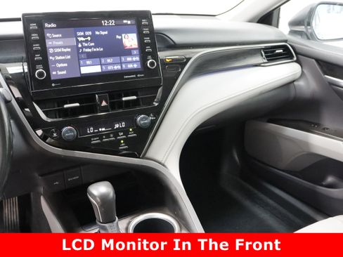 Used 2024 Toyota Camry XLE image 16