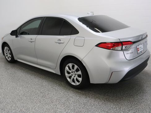 Used 2025 Toyota Corolla LE FWD image 9
