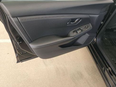 Certified 2025 Nissan Sentra S FWD image 28