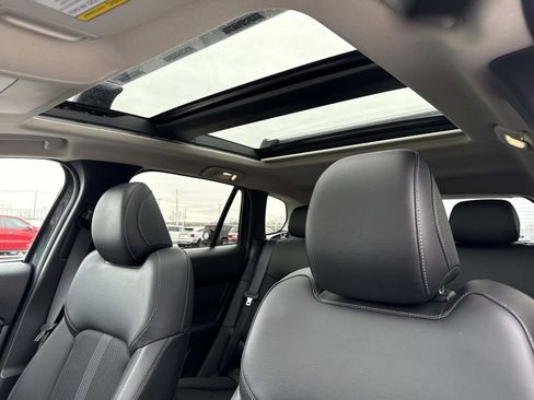 Used 2023 MAZDA CX-50 2.5 S w/ Preferred Plus Pkg image 3