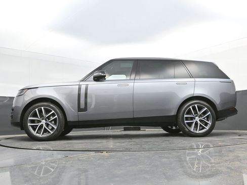 New 2025 Land Rover Range Rover Long Wheelbase SE image 36