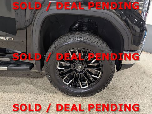 Used 2024 GMC Sierra 1500 SLT w/ SLT Premium Package AWD/4WD image 15