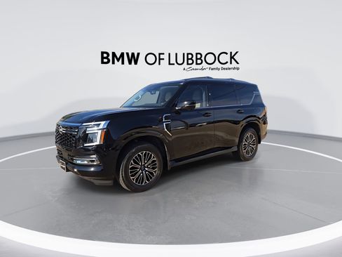 Used 2025 Nissan Armada Platinum RWD image 4