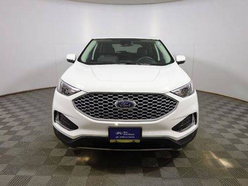 Certified 2024 Ford Edge SEL w/ Convenience Package AWD/4WD image 4