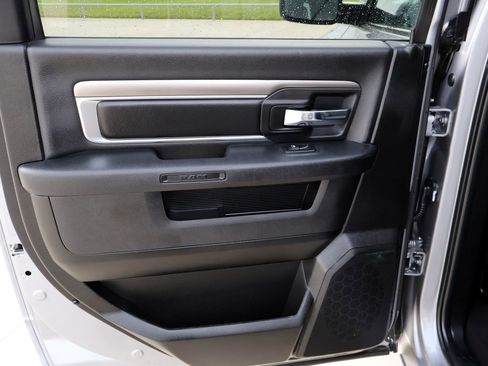 Used 2024 RAM 1500 Warlock AWD/4WD image 13