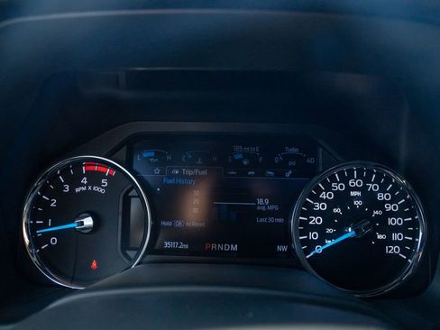 Used 2022 Ford F250 Lariat w/ Black Appearance Package image 21