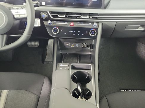 New 2026 Hyundai Sonata SEL FWD image 10