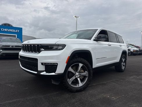 Used 2024 Jeep Grand Cherokee L Limited AWD/4WD image 1