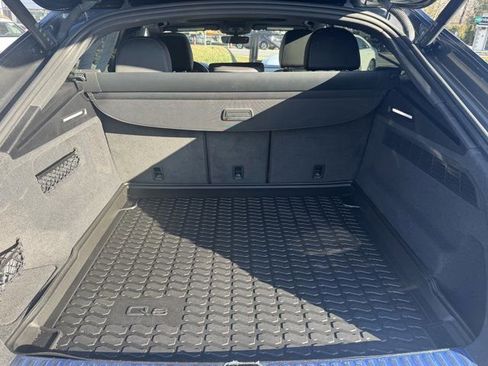 Used 2021 Audi Q8 Premium Plus w/ Premium Plus Package image 33