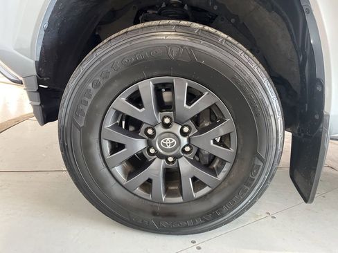 Used 2023 Toyota Tacoma SR5 RWD image 14