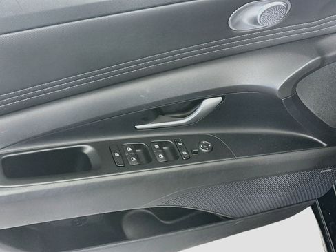 Used 2022 Hyundai Elantra SEL w/ Convenience + Premium Package FWD image 15