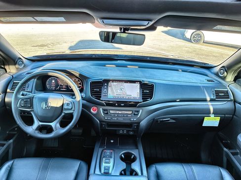 Certified 2025 Honda Ridgeline TrailSport image 16