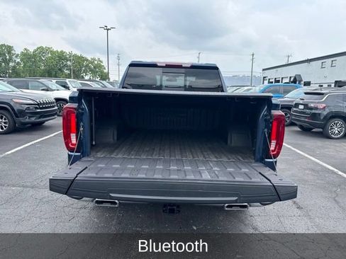 Used 2023 GMC Sierra 1500 SLT w/ SLT Premium Package AWD/4WD image 9