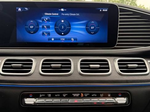 Used 2024 Mercedes-Benz GLE 450e 4MATIC image 24