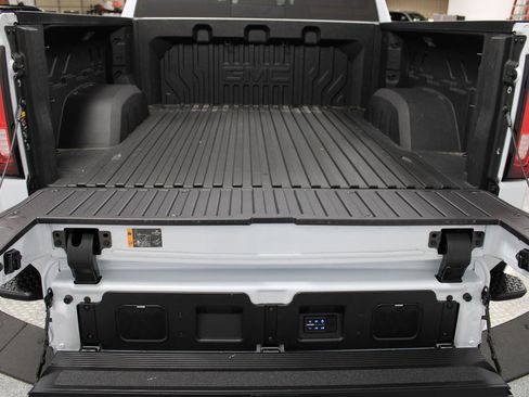 New 2026 GMC Sierra 1500 Denali Ultimate AWD/4WD image 17