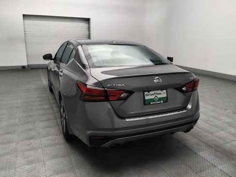 Used 2021 Nissan Altima 2.5 SV w/ SV Premium Package FWD image 6