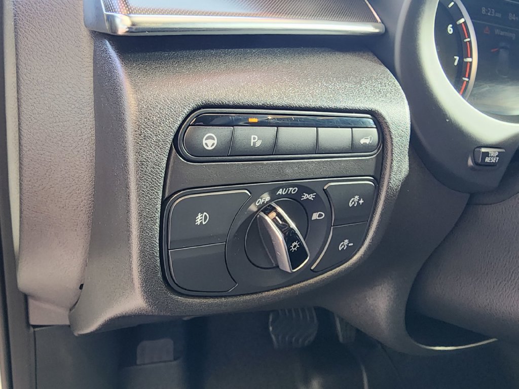 Used 2022 INFINITI QX50 Luxe w/ Appearance Package FWD image 17