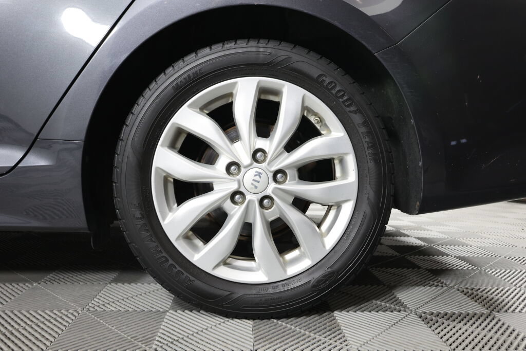 Used 2015 Kia Optima EX w/ EX Premium Package FWD image 8