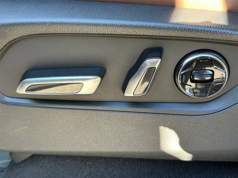 Used 2023 Acura MDX SH-AWD w/ Advance Package image 23