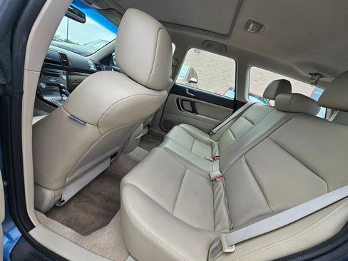 Used 2008 Subaru Outback 2.5i Limited L.L. Bean AWD/4WD image 9