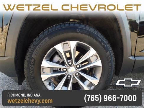 Used 2026 Chevrolet Equinox LT AWD/4WD image 10
