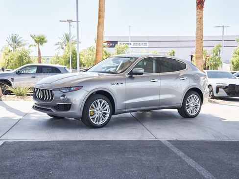 Used 2022 Maserati Levante GT image 4
