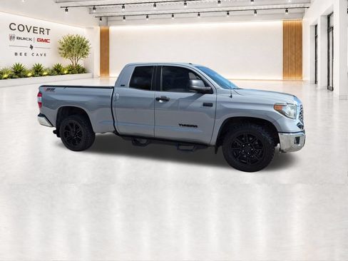 Used 2019 Toyota Tundra SR5 w/ SR5 Upgrade Package RWD image 16