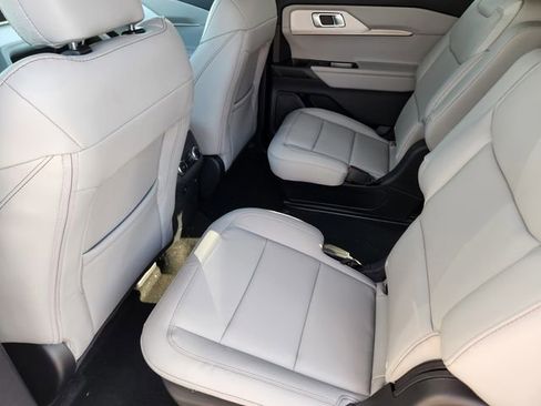 New 2026 Ford Explorer Active w/ Active Comfort Package image 29