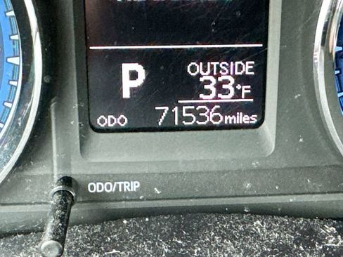 Used 2017 Toyota Corolla LE image 12