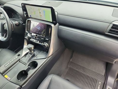 Used 2024 Lexus LX 600 4WD w/ Premium Package image 30