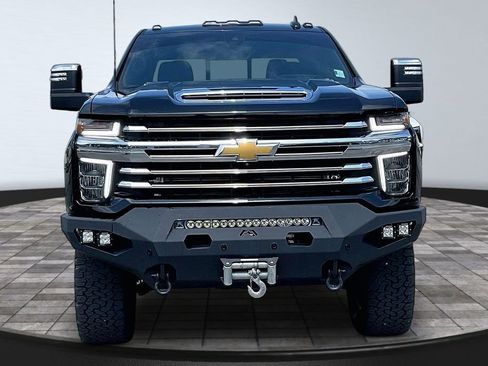 Used 2021 Chevrolet Silverado 2500 High Country w/ Z71 Off-Road Package AWD/4WD image 3