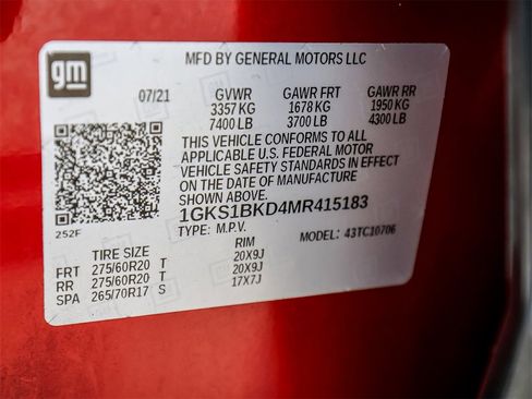 Used 2021 GMC Yukon SLT w/ SLT Premium Package image 42