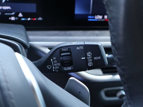 Used 2025 BMW X7 xDrive40i AWD/4WD image 36