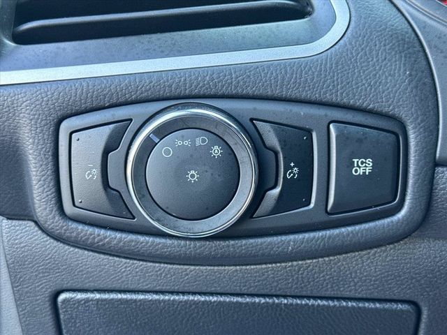 Used 2024 Ford Edge SEL AWD/4WD image 16
