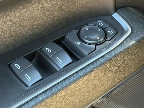 Used 2024 Chevrolet Silverado 1500 LT AWD/4WD image 16
