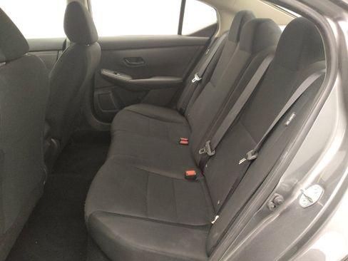 Used 2025 Nissan Sentra S image 18