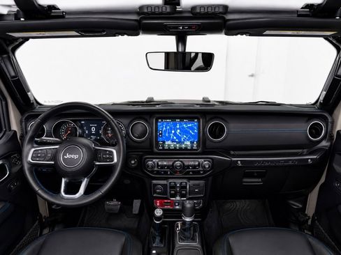 Used 2022 Jeep Wrangler Unlimited Rubicon 4xe w/ Cold Weather Group AWD/4WD image 25