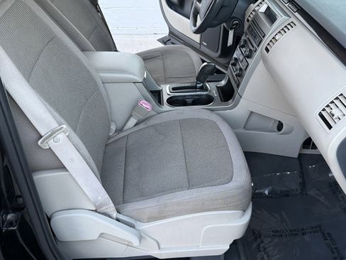 Used 2009 Ford Flex SE image 33